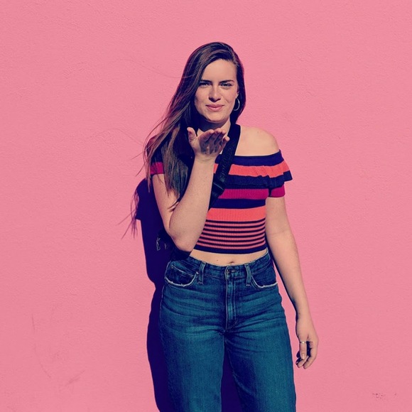 Meet your Posher, Emily - Picture 1 of 1